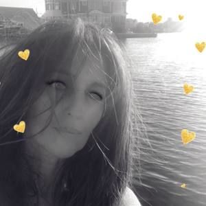 Meet your Posher, Denise